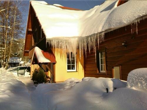 Гостиница Apartments White - Hill в Краловеградецком крае