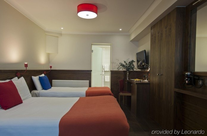 Фото The California