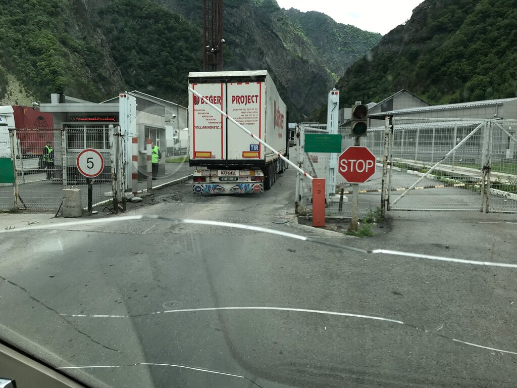 Автомобильный пункт пропуска лудонка