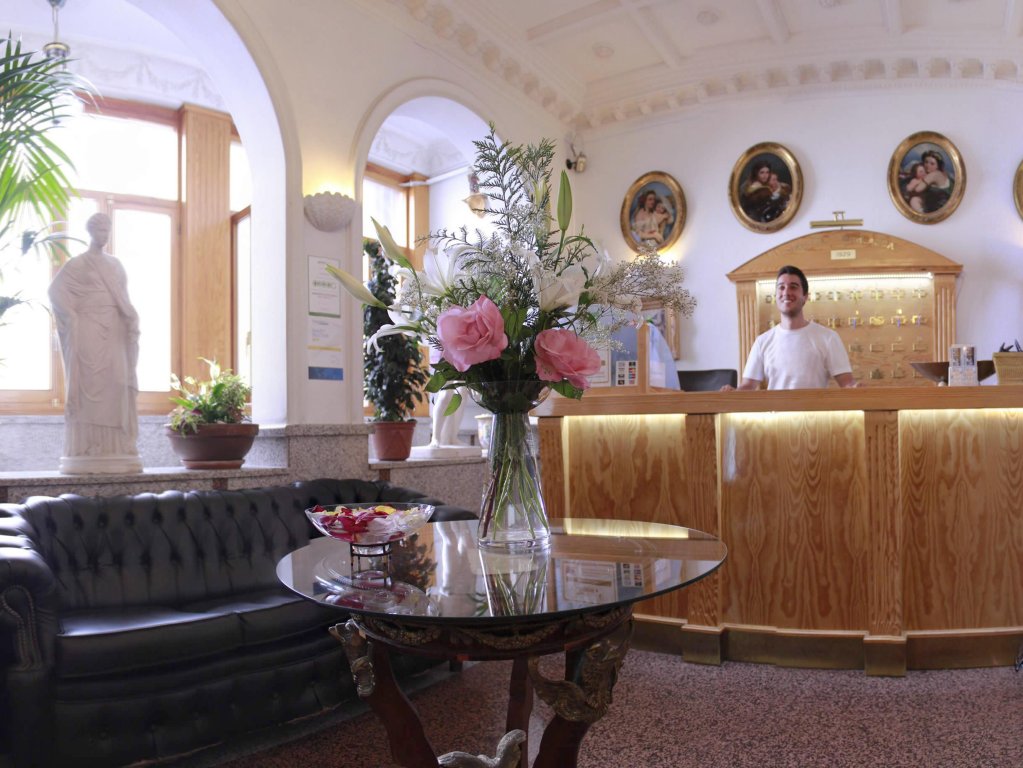 Фото Hostal Marlasca