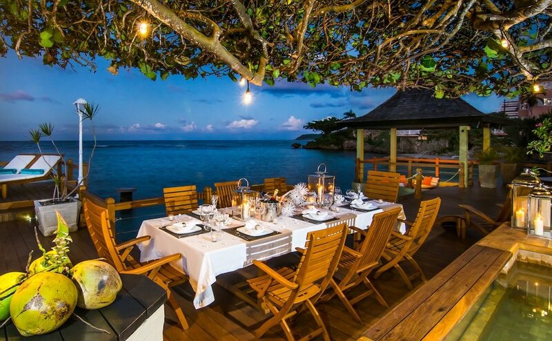 Гостиница Crystal Cove Villa