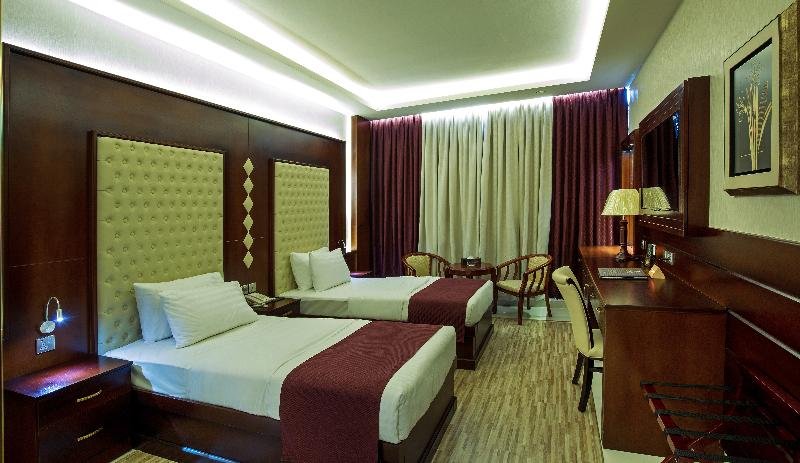 Фото Queen Palace