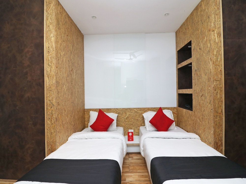 Фото Capital O 1481 Hotel Heritage