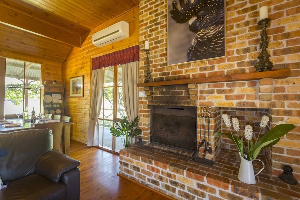 Фото Silky Oak Cottage