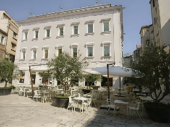 Фото Design Hostel Goli & Bosi