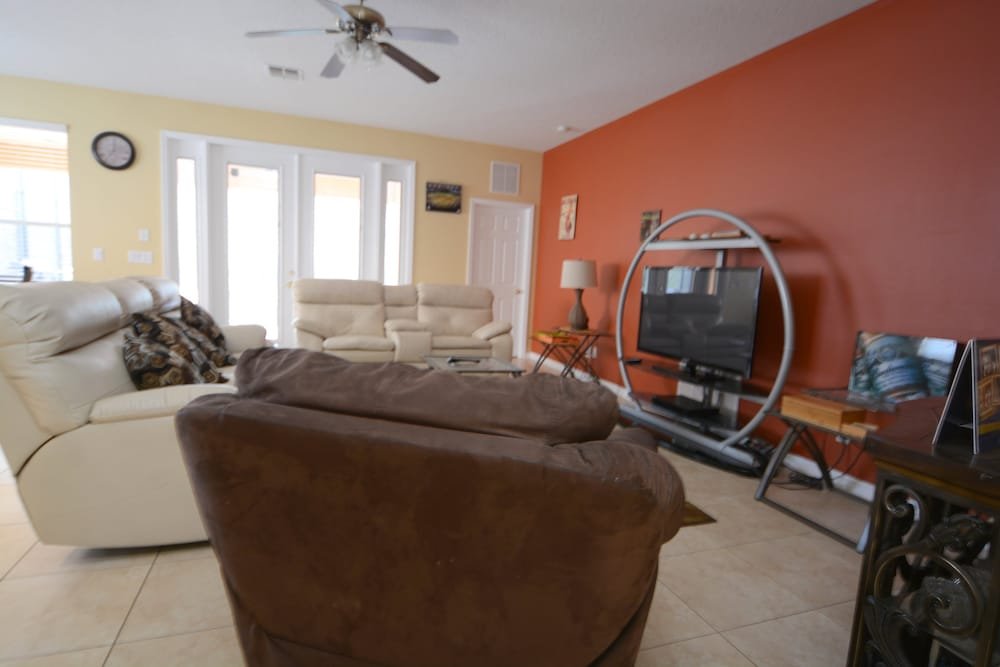 Фото Bella Vida Resort Luxury Pool Home Game Room View!