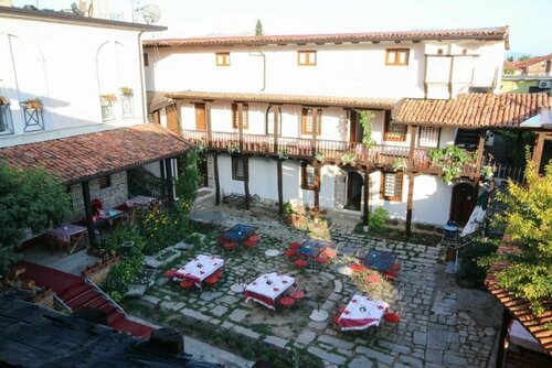 Гостиница Tradita Gege & Toske в Шкодере