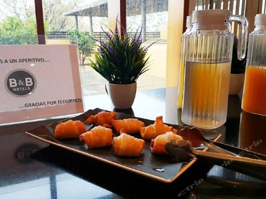 Фото B&b Hotel Granada Estacion