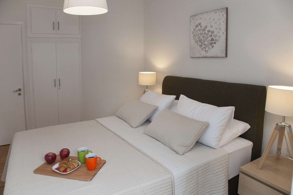 Фото Studio penthouse near Acropolis by Ghh