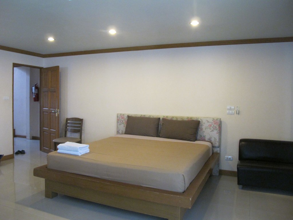 Фото Rouge Service Apartments