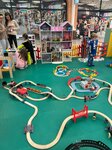 Gorodok Parovozikov (Koltsovskaya Street, 35) ، دمى وألعاب