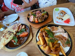 Svoia kompaniia (Ufa, mikrorayon Inors, ulitsa Novosyolov, 2), restaurante