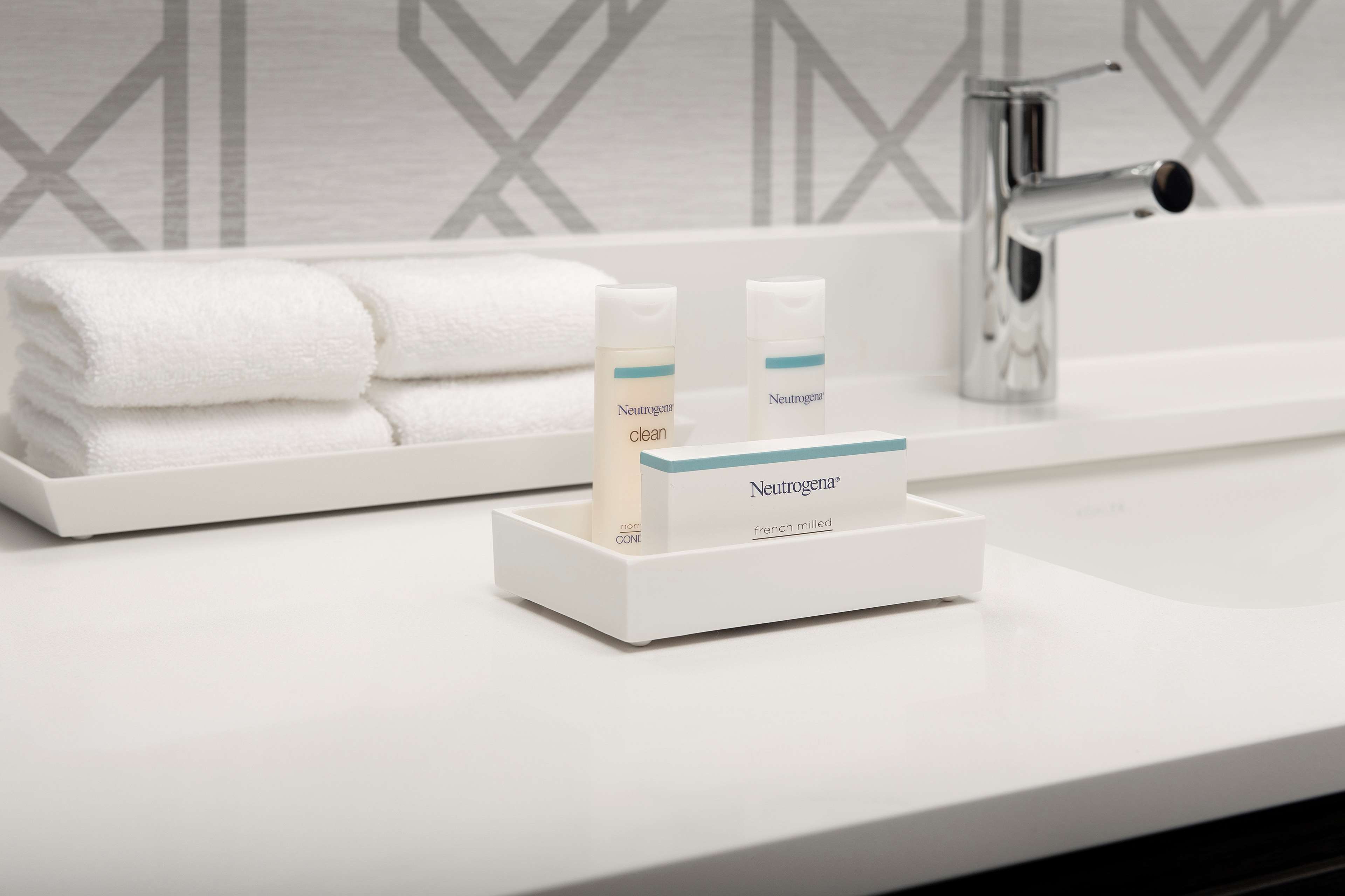 Фото Home2 Suites by Hilton Denver Northfield