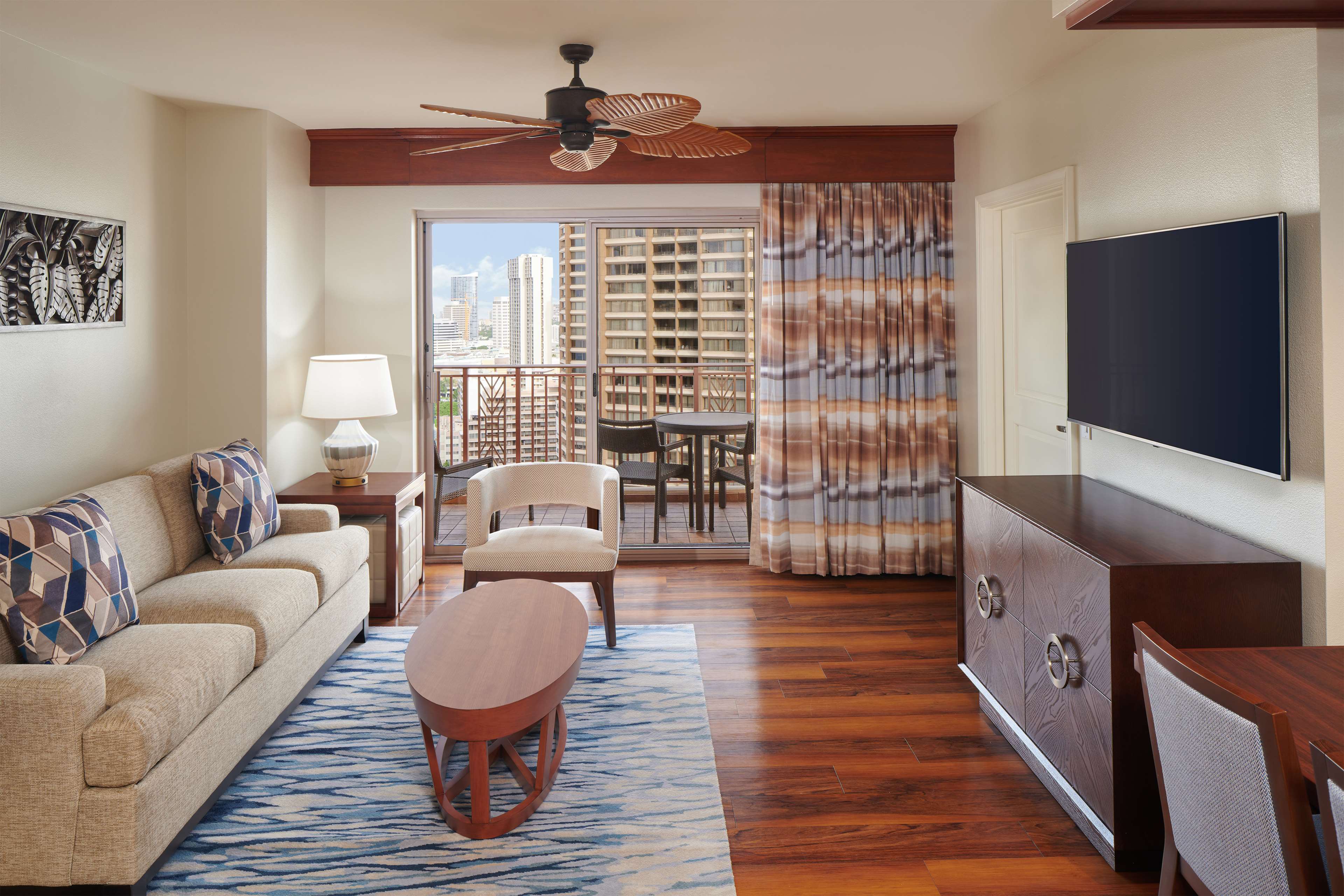 Фото Hilton Grand Vacations Club at Hilton Hawaiian Village