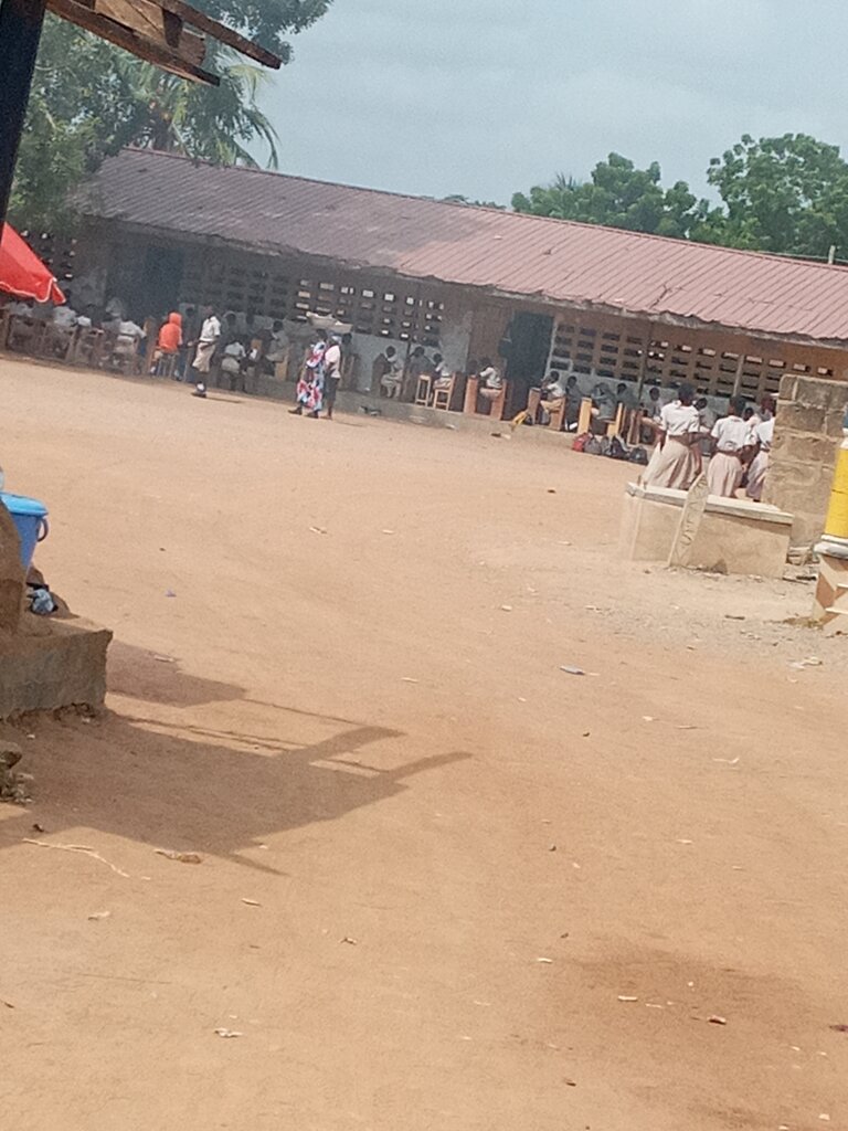 School Ayikai doblo Ma 2, Earth, photo