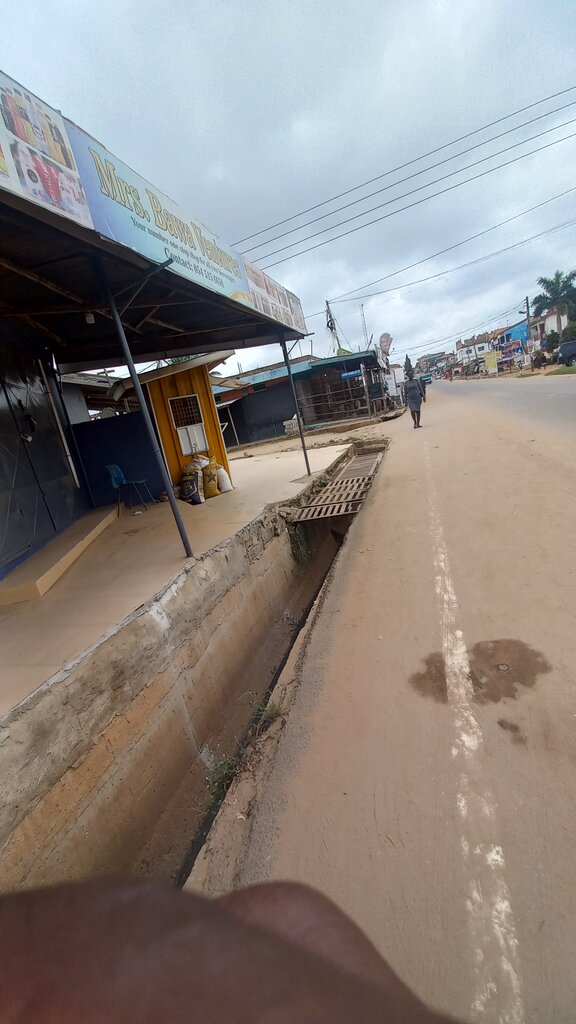 Supermarket Mrs Bawa ventures, Accra, photo