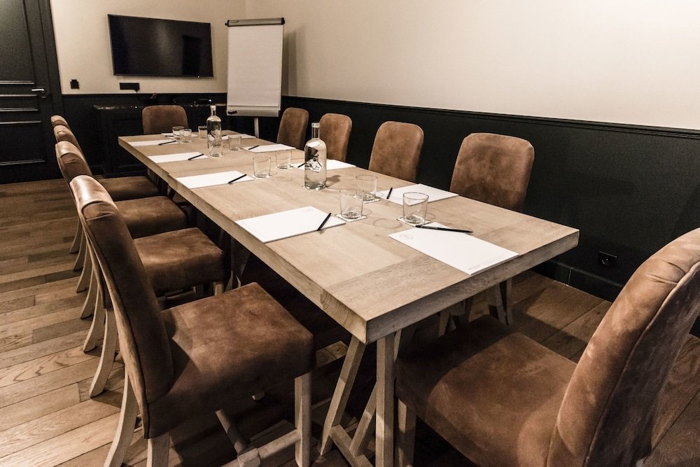 Фото 1898 The Post