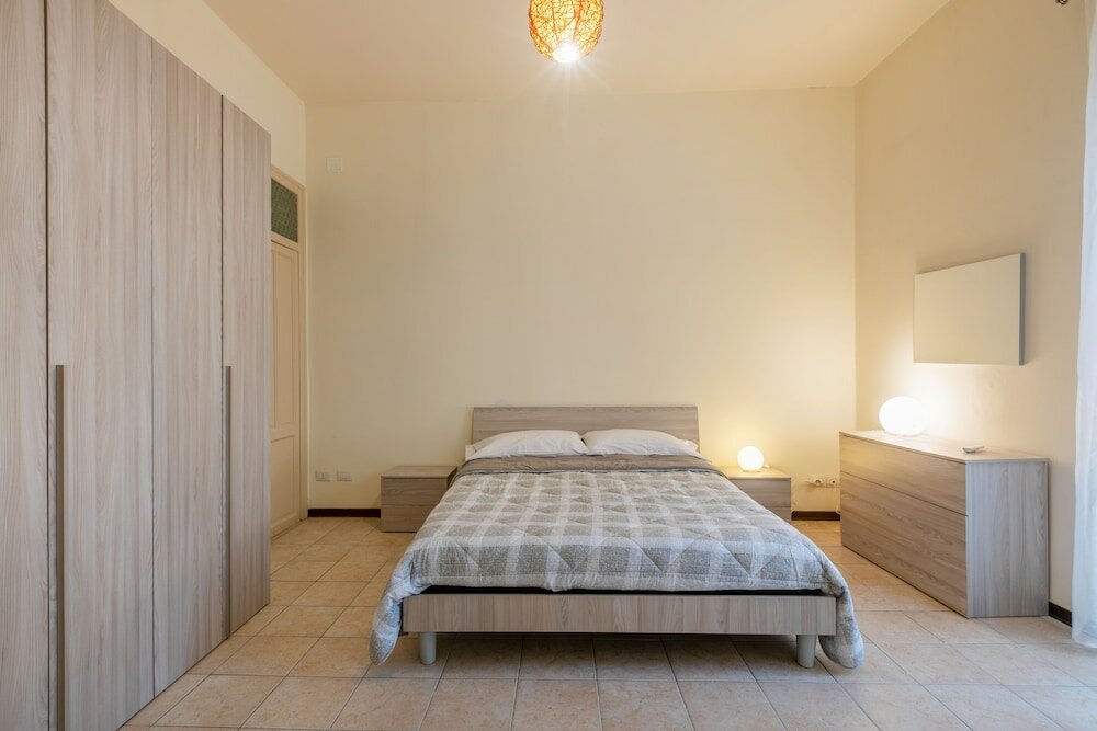 Фото Il Giardino Degli Aranci Flat Near The Royal Palace