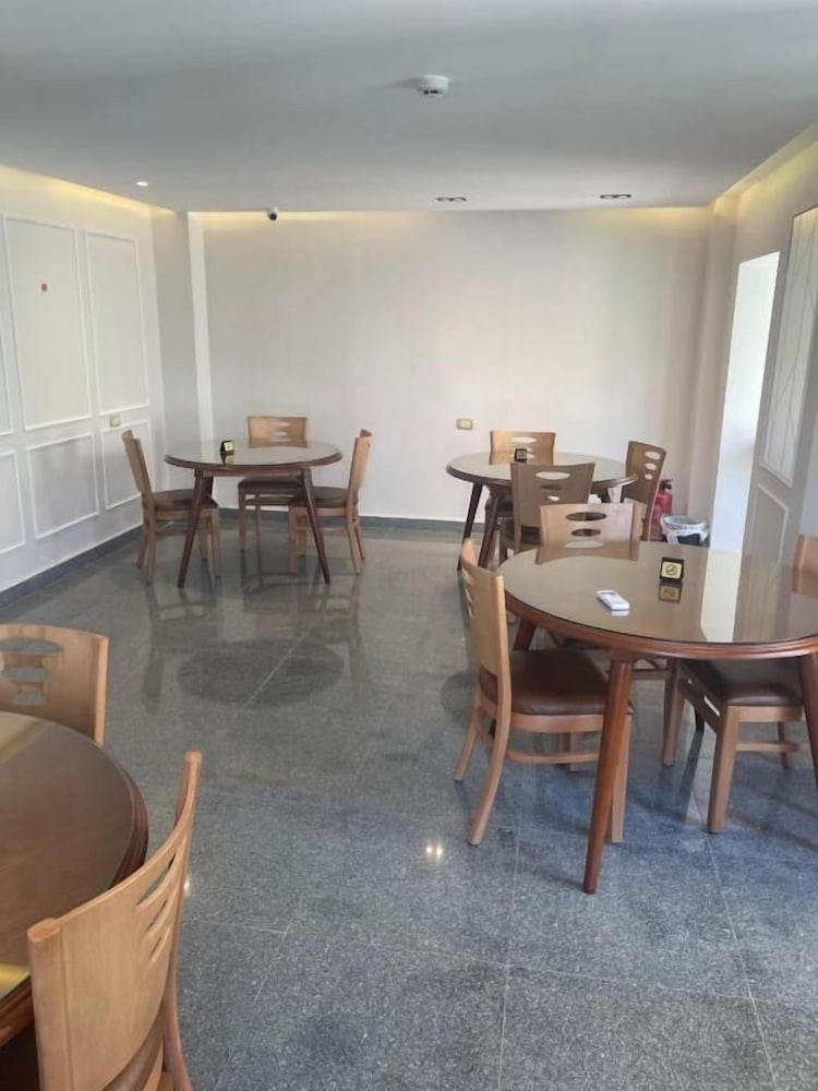 Фото Miramar Evergreen Hotel