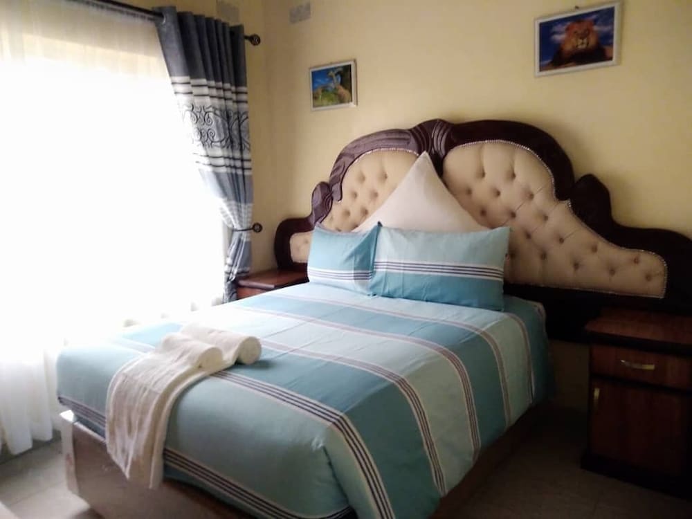 Фото Crown Inn Guest House