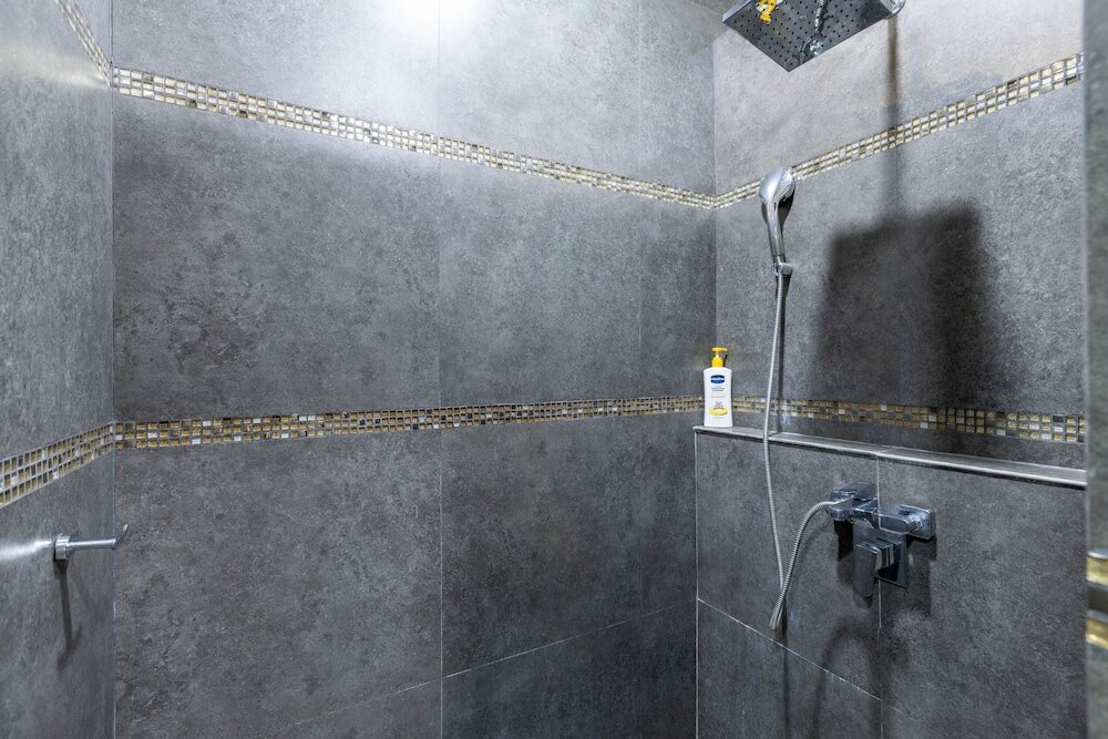 Фото Bali Style Mansion In Great Location Hg