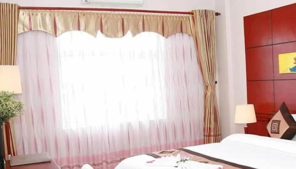 Фото Hòa Nam Hotel