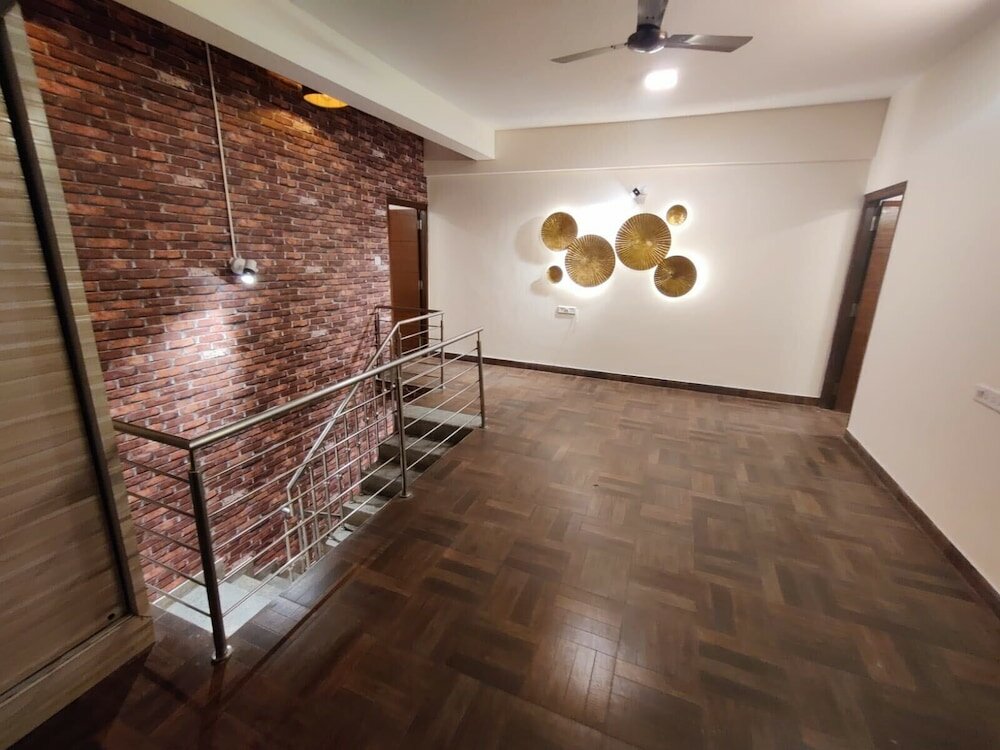 Фото White Lotus by Orbit Hotels