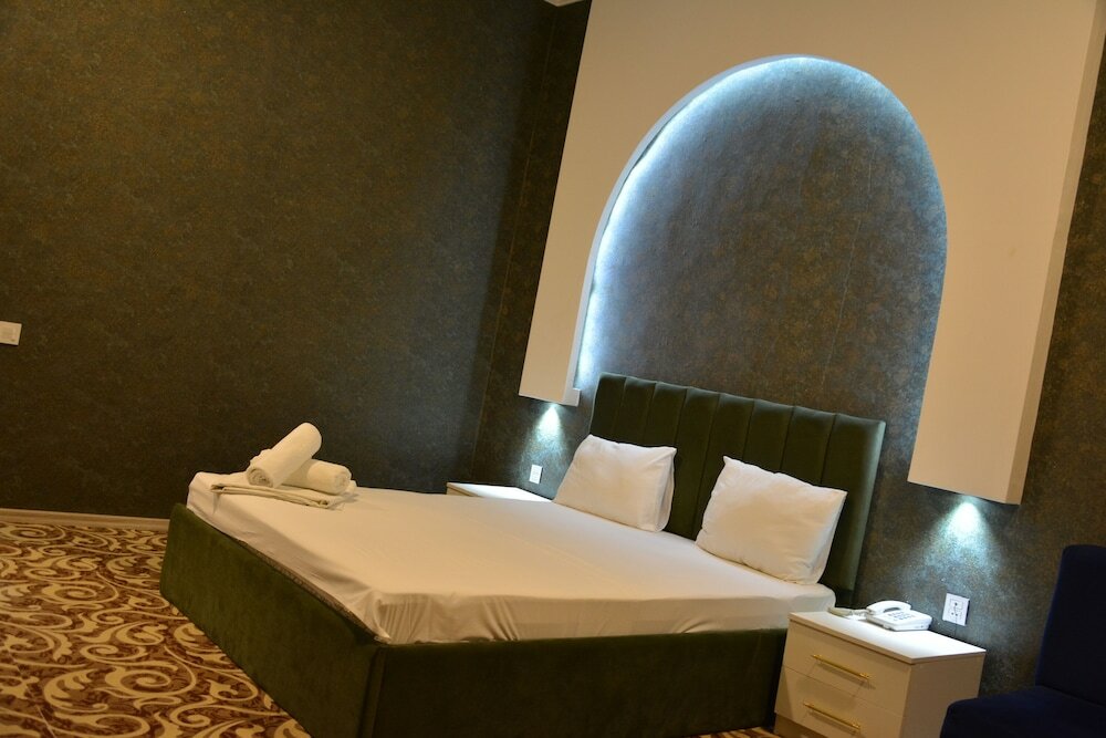 Фото Perron Hotel