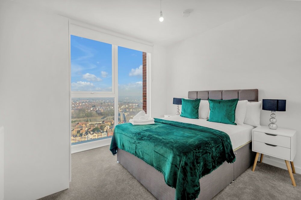 Фото Brent Cross Serviced Apartments