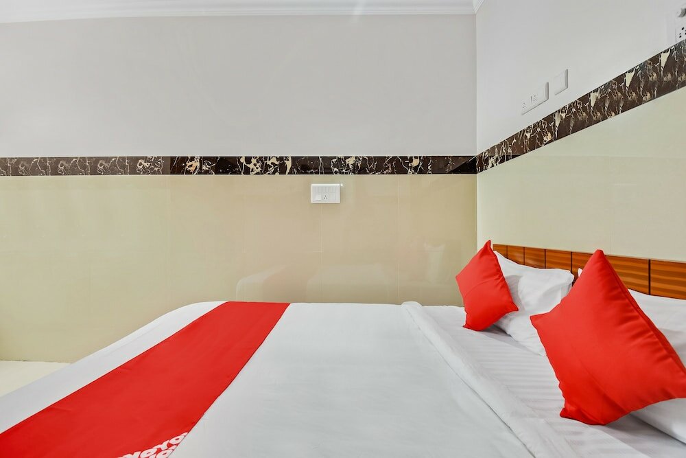 Фото Oyo 43308 Sri Sai Guru Comforts