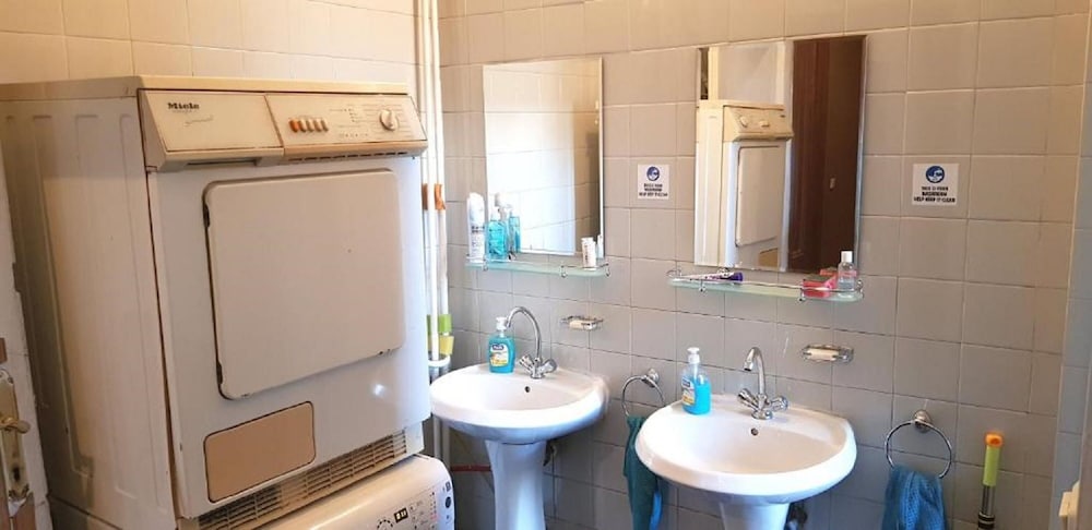 Фото Private rooms in the Top center