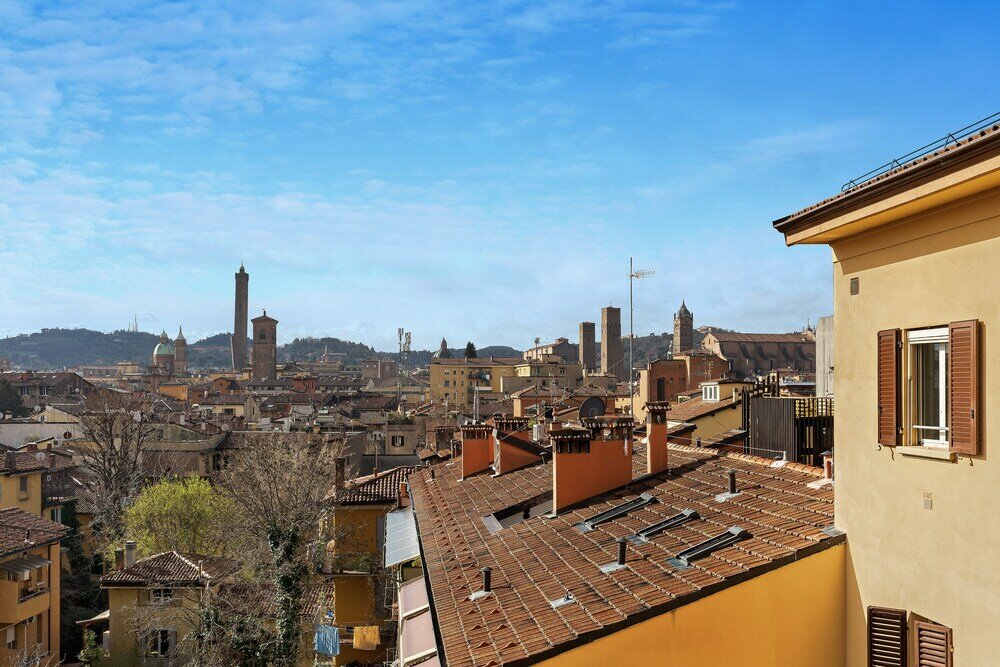 Фото Irnerio Apartments Yellow Cat