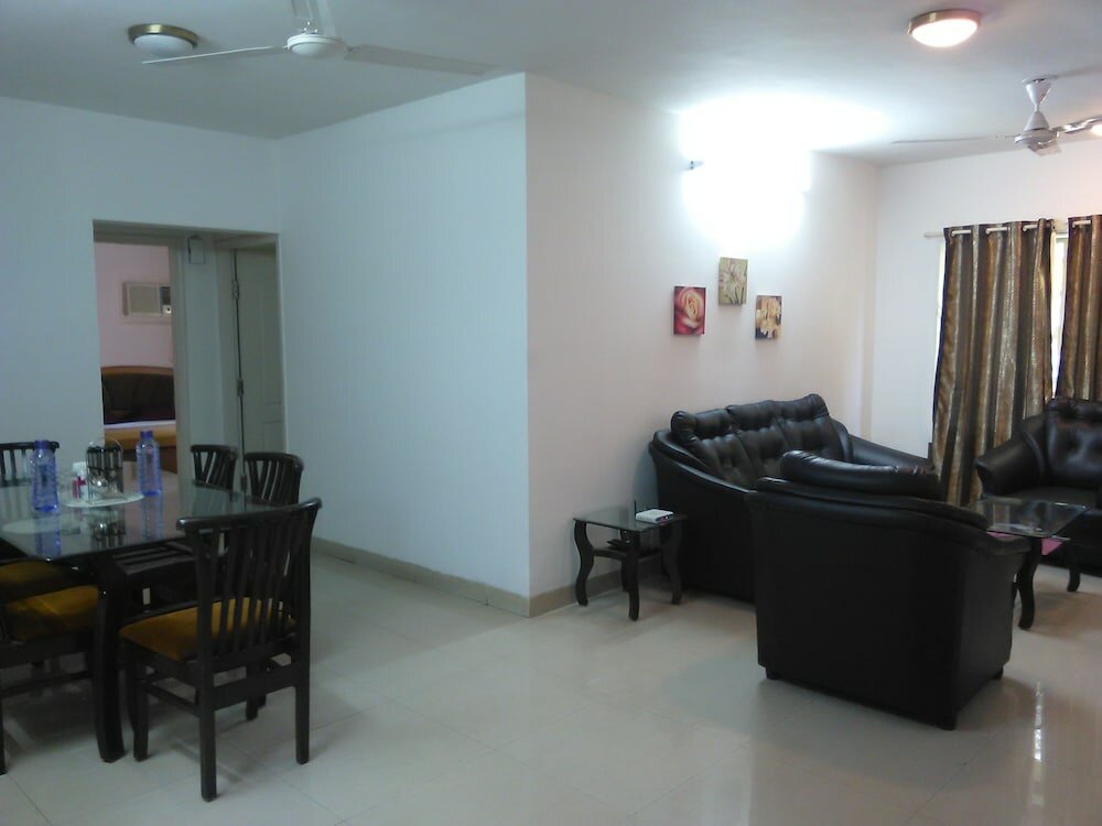 Фото Valencia Hospitality Service Apartments