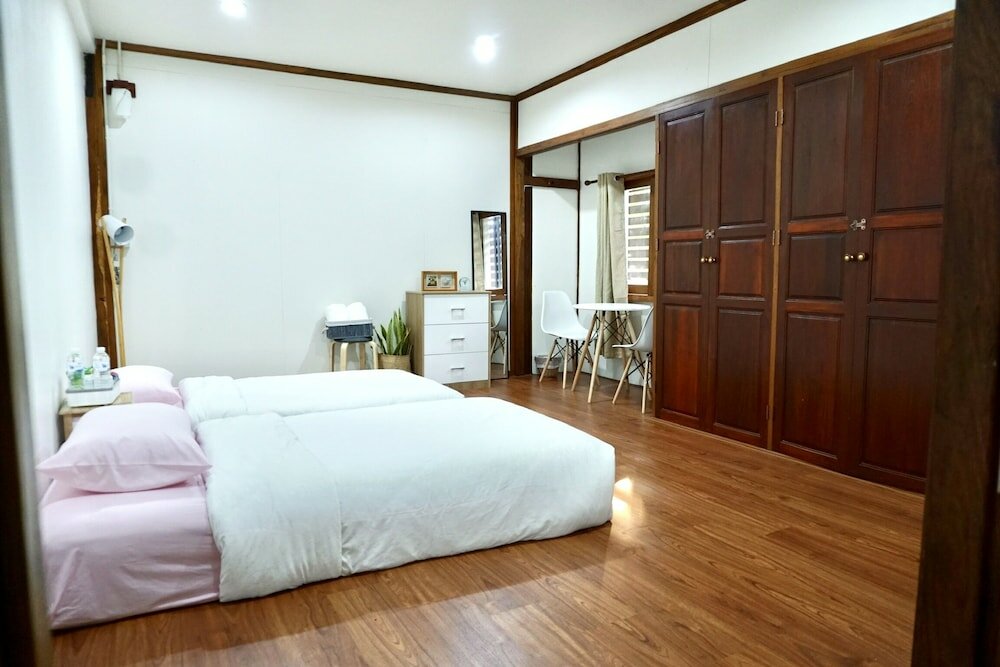 Фото Tha Ma-O Bouteak Homestay