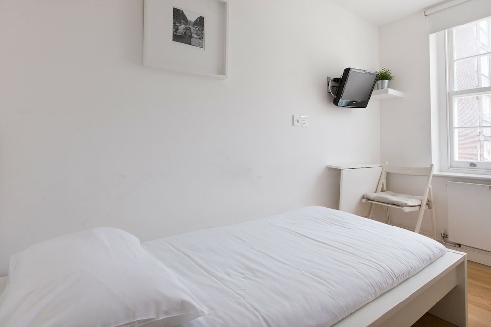 Фото Charlotte Street Apartments by Allô Housing