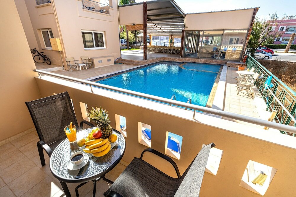 Фото Sun Beach Apartments