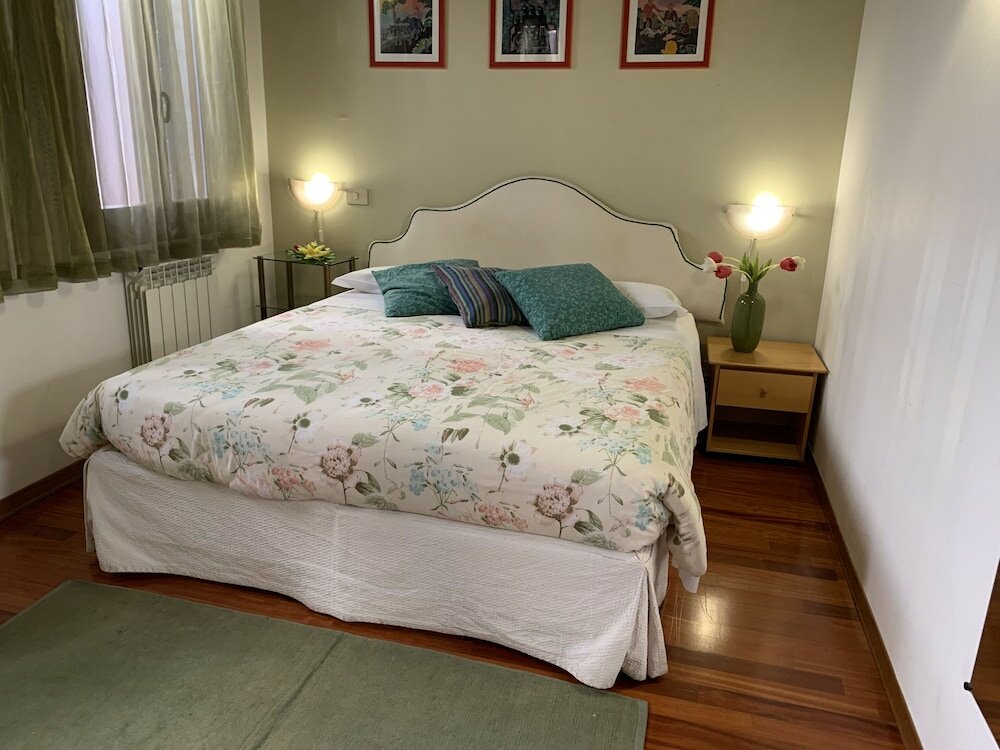 Фото Grimaldi Apartments - Ca Orlina