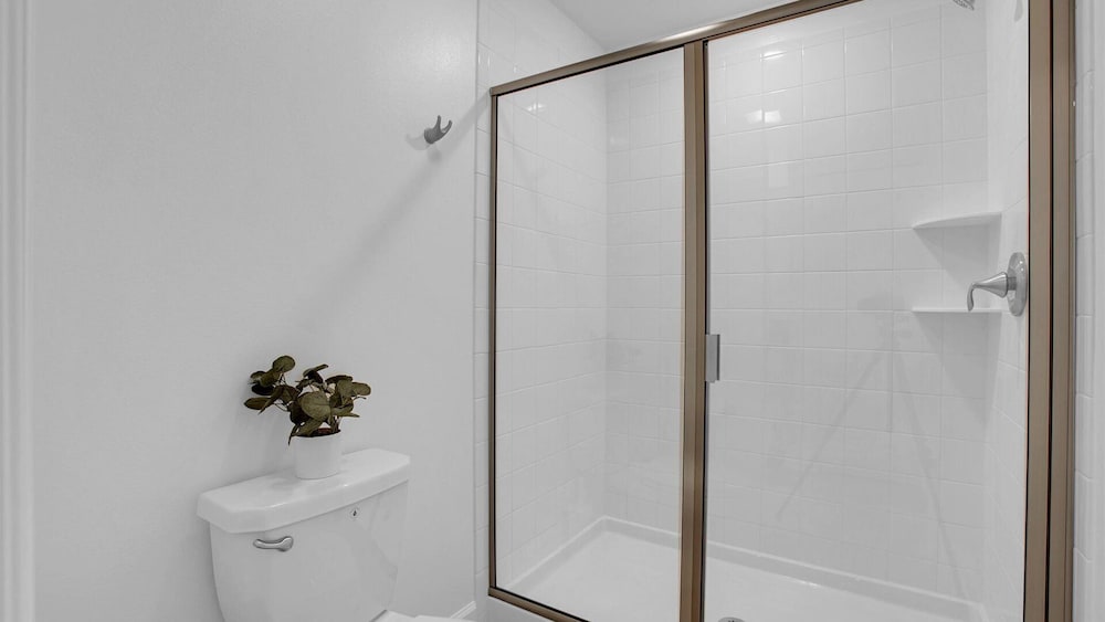 Фото 4169 Paragraph Drive