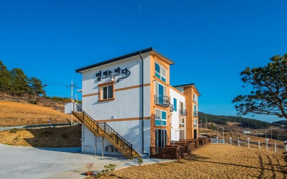 Фото Yeosu The Sea of Counting Stars Pension