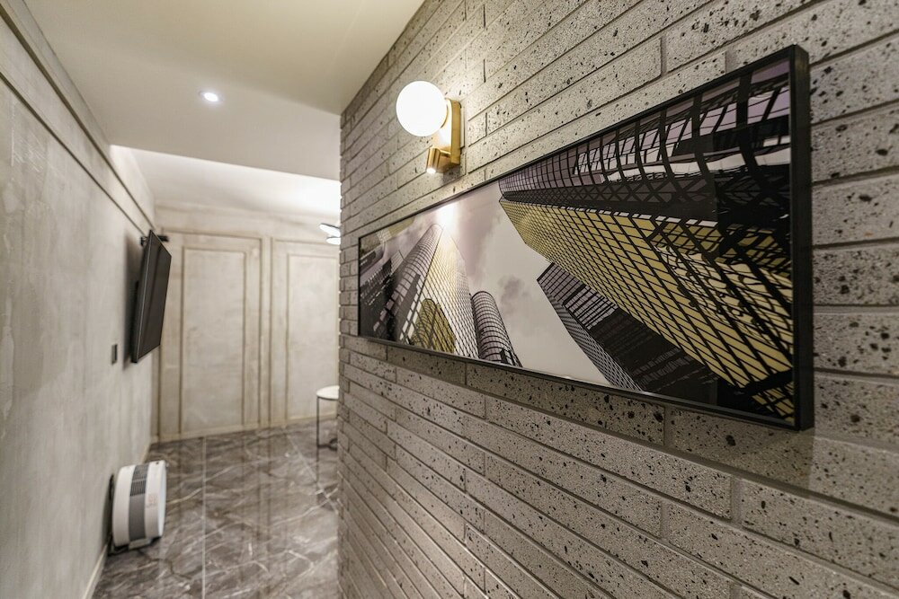 Фото Brown-Dot Hotel Geomdan