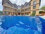 Golden House (selo Plyakho, Kurortnaya ulitsa, 54) ، بيت الضيافة