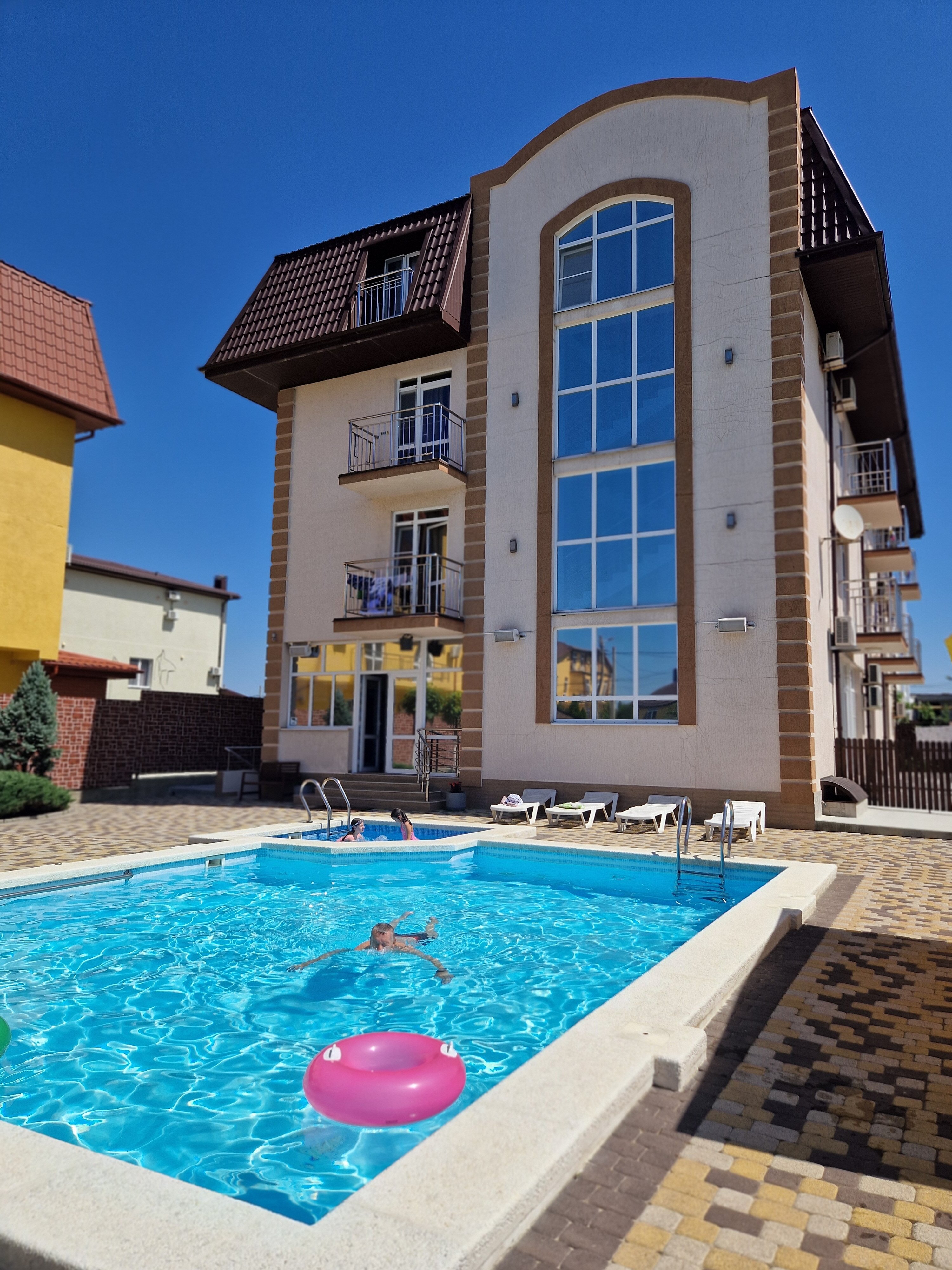 Фото Бусолей