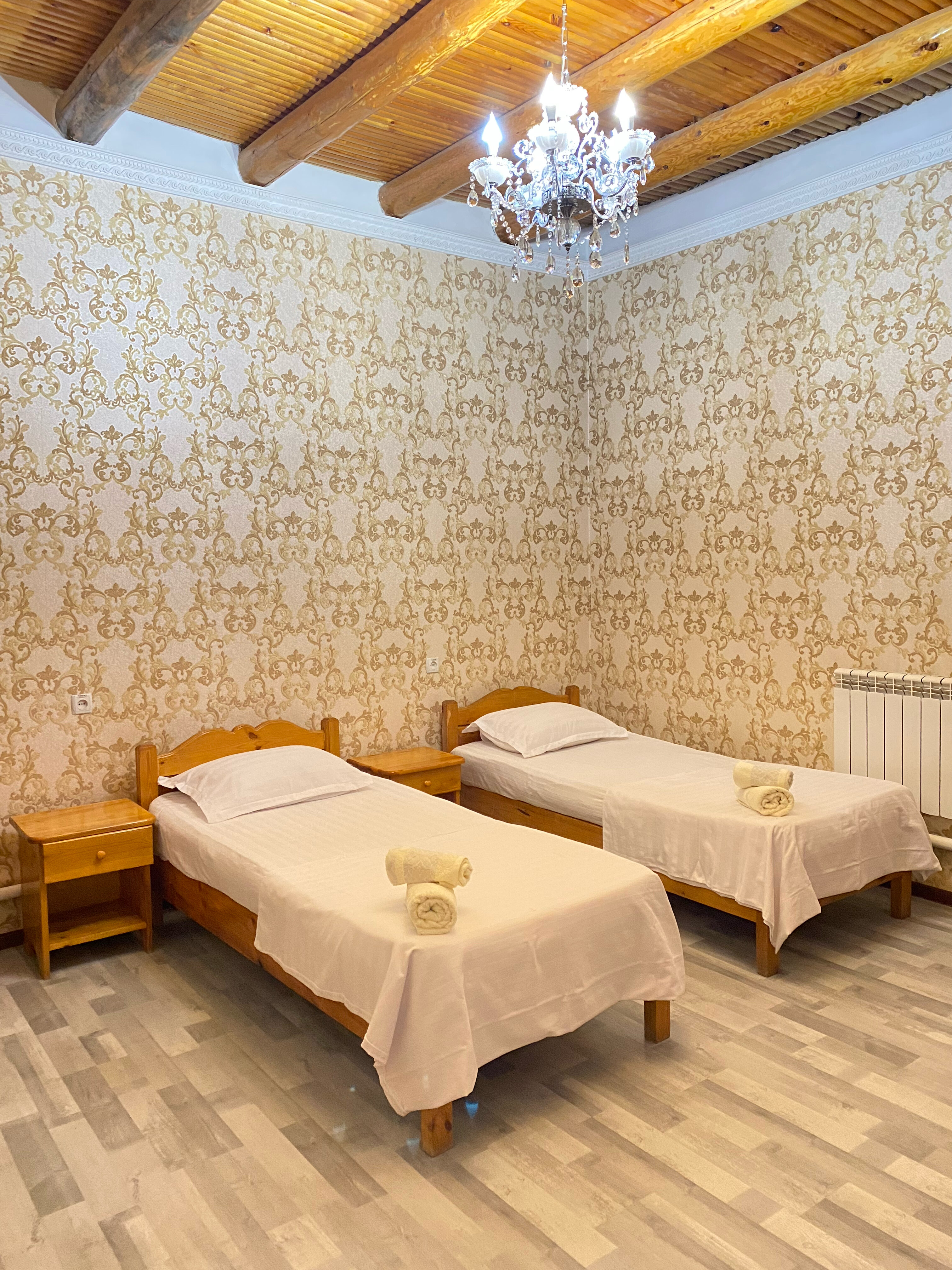 Фото Otkirbek Hotel