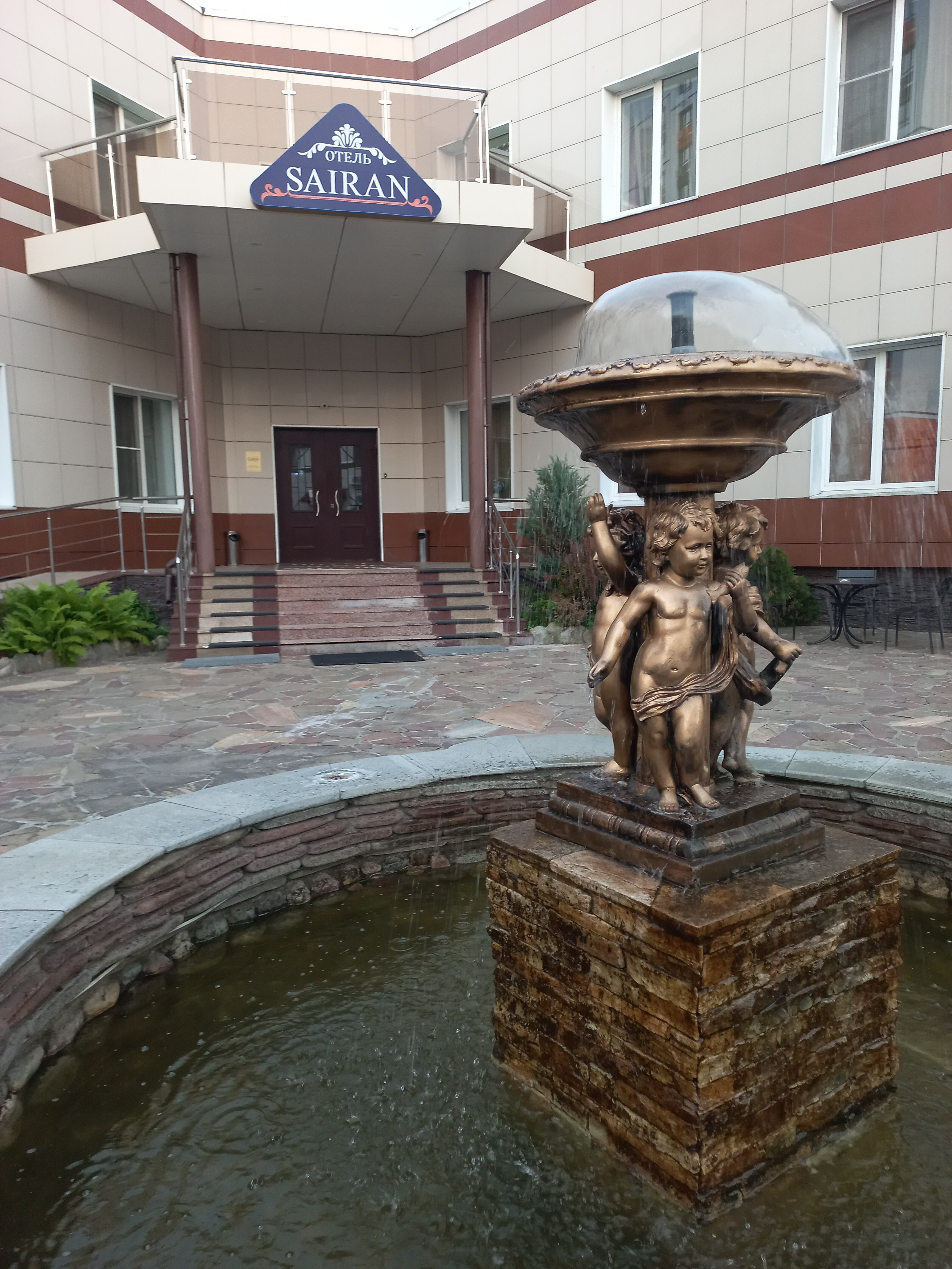 Фото отеля 1