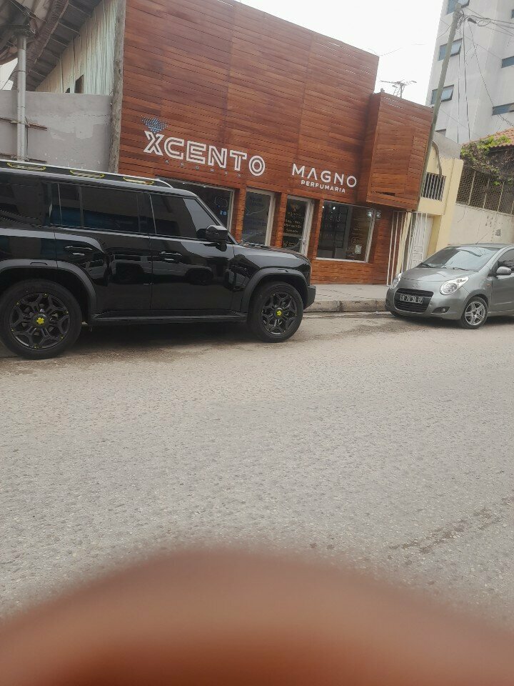 Perfume and cosmetics shop Xcento, Loanda, photo