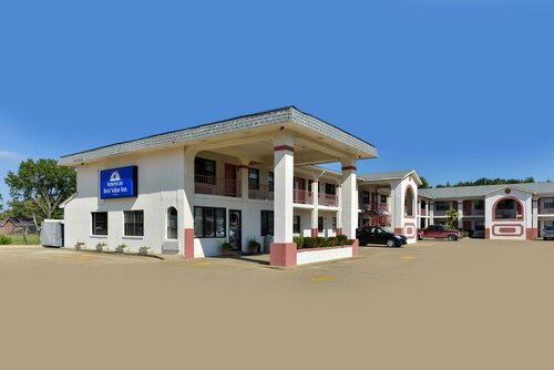 Гостиница Bristol International Airport Hotel  