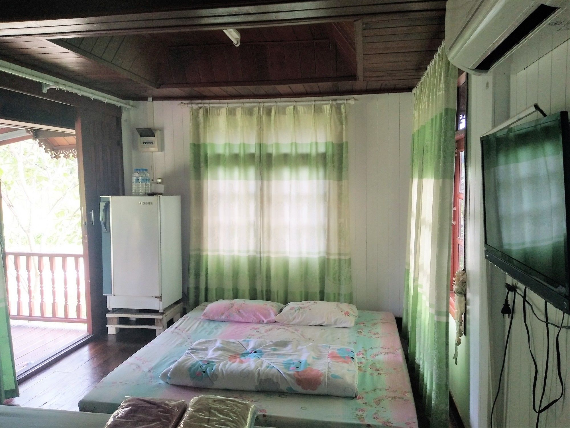 Фото Sarocha Resort Rayong