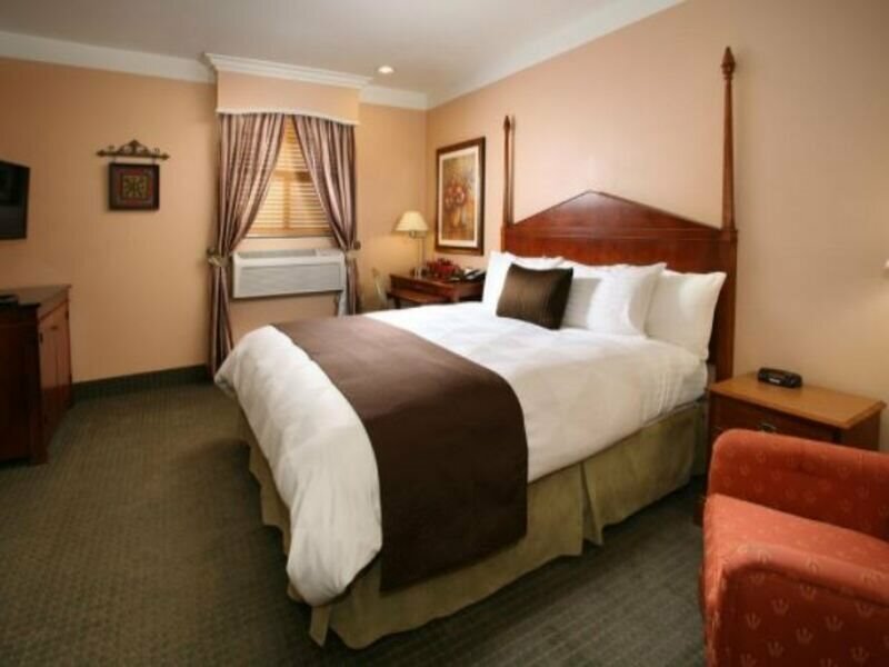 Фото Brand Plaza Hotel