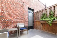 Фото The Quarters on King