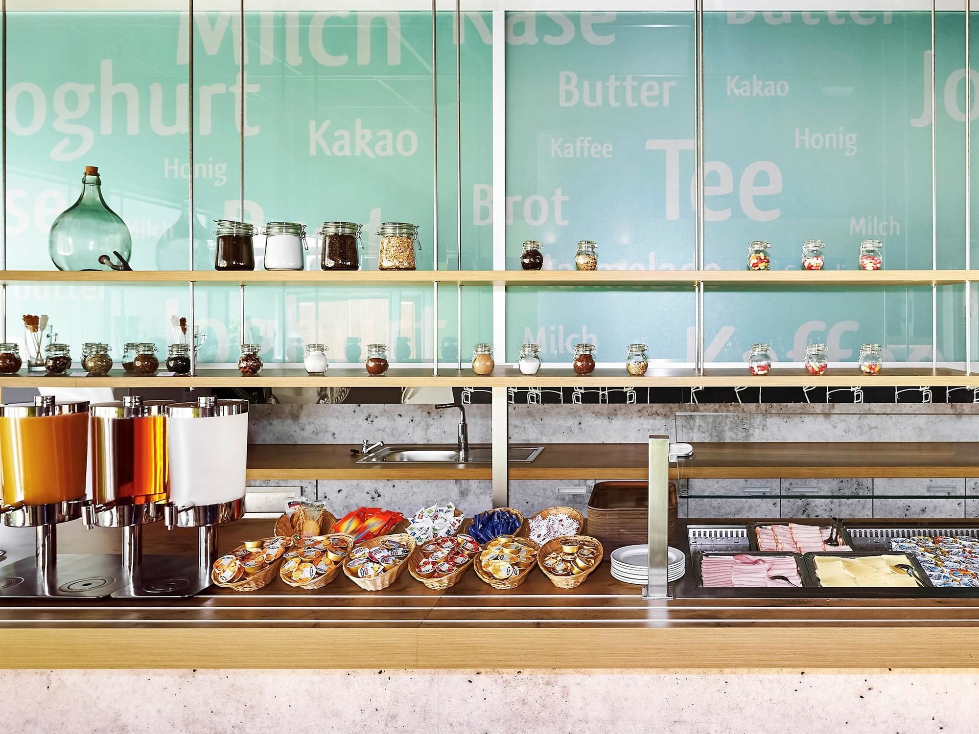 Фото Ibis budget Zurich City West